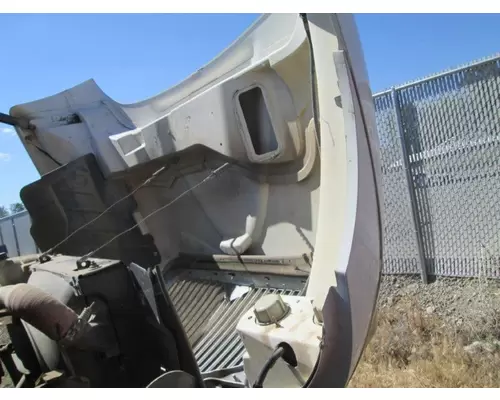 INTERNATIONAL 4200 2002-2009 HOOD