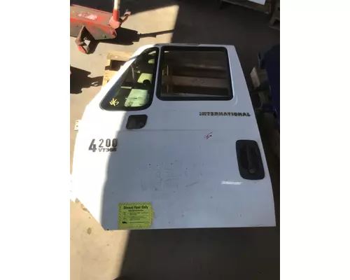 INTERNATIONAL 4200 2002-2018 DOOR ASSEMBLY, FRONT