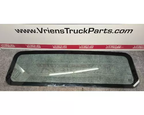 INTERNATIONAL 4200 Back Glass