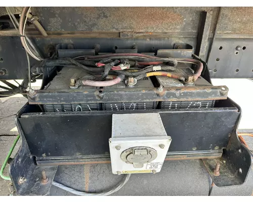 INTERNATIONAL 4200 Battery Box