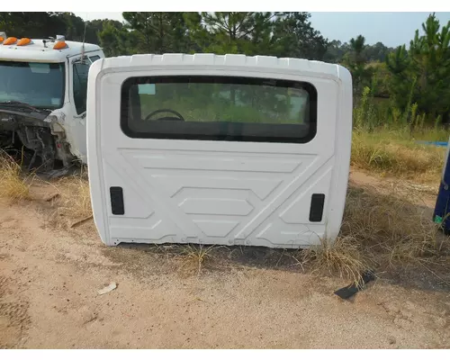 INTERNATIONAL 4200 Cab Assembly