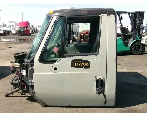 INTERNATIONAL 4200 Cab Assembly