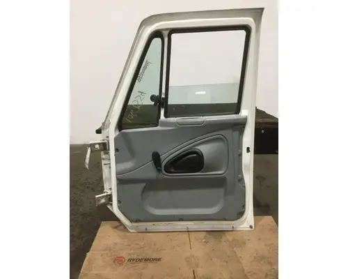 INTERNATIONAL 4200 Door Assembly