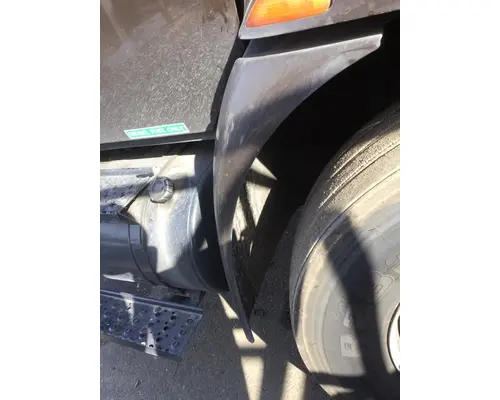 INTERNATIONAL 4200 FENDER EXTENSION