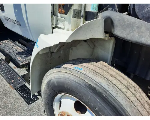 INTERNATIONAL 4200 FENDER EXTENSION