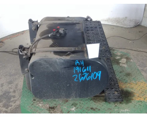 INTERNATIONAL 4200 FUEL TANK