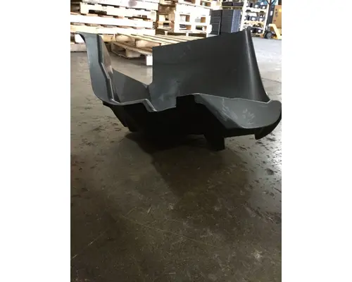 INTERNATIONAL 4200 Fender Extension