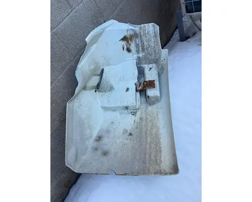 INTERNATIONAL 4200 Fender Extension