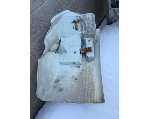 INTERNATIONAL 4200 Fender Extension