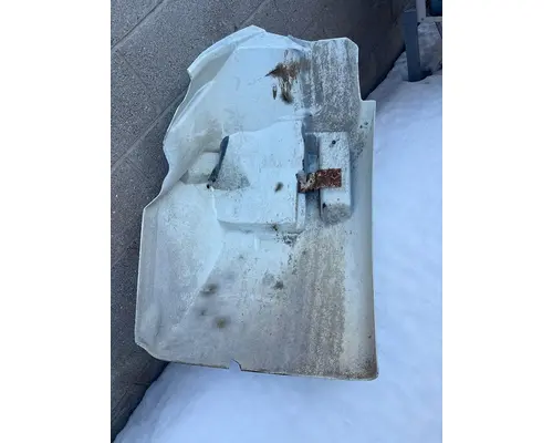 INTERNATIONAL 4200 Fender Extension