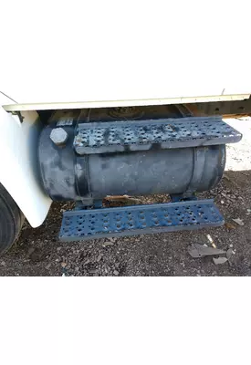 INTERNATIONAL 4200 Fuel Tank