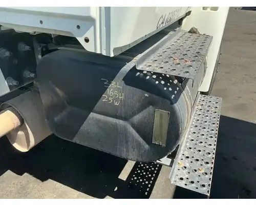 INTERNATIONAL 4200 Fuel Tank