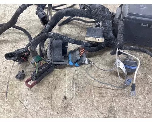 INTERNATIONAL 4200 Fuse Box
