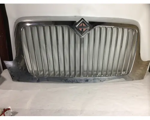 INTERNATIONAL 4200 GRILLE