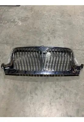 INTERNATIONAL 4200 GRILLE