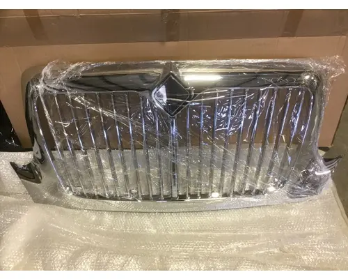 INTERNATIONAL 4200 GRILLE