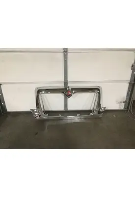 INTERNATIONAL 4200 Grille