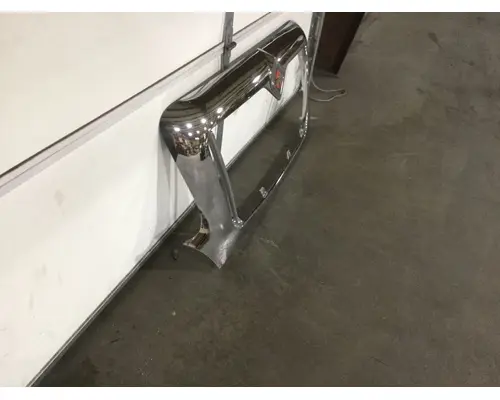 INTERNATIONAL 4200 Grille