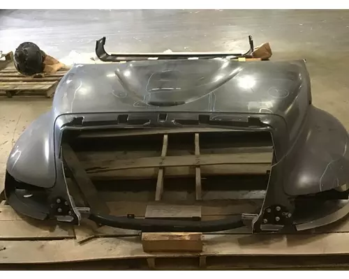 INTERNATIONAL 4200 HOOD ASSEMBLY