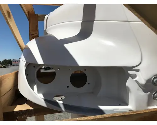 INTERNATIONAL 4200 HOOD