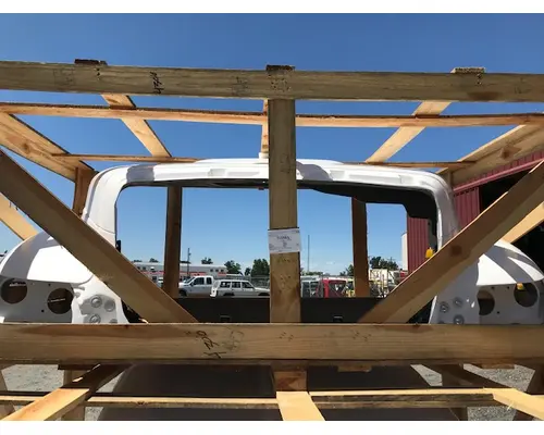 INTERNATIONAL 4200 HOOD