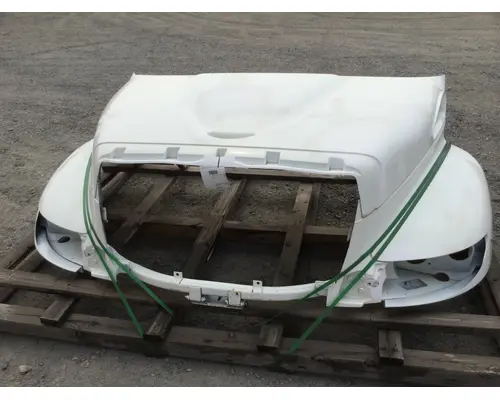 INTERNATIONAL 4200 HOOD