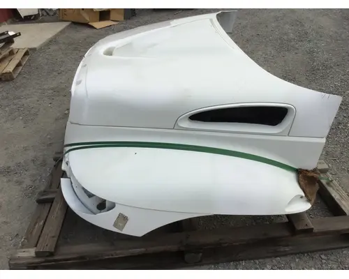 INTERNATIONAL 4200 HOOD