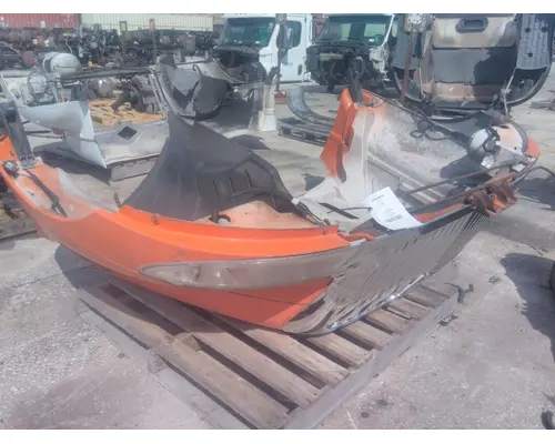 INTERNATIONAL 4200 HOOD