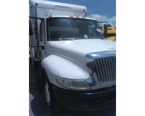 INTERNATIONAL 4200 HOOD