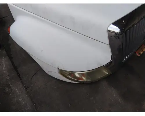INTERNATIONAL 4200 HOOD