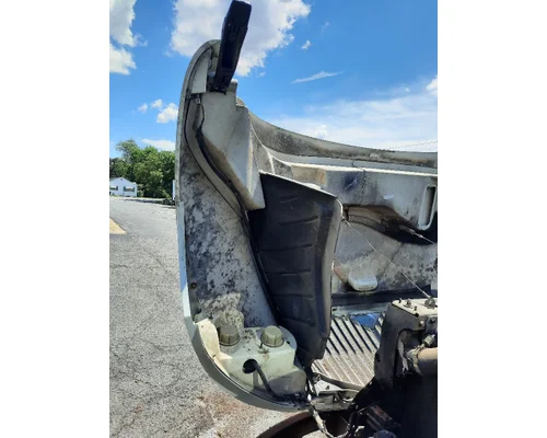 INTERNATIONAL 4200 HOOD