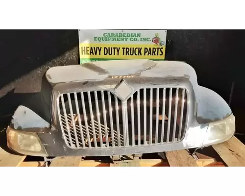 INTERNATIONAL 4200 Hood