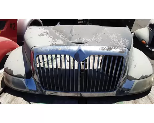 INTERNATIONAL 4200 Hood