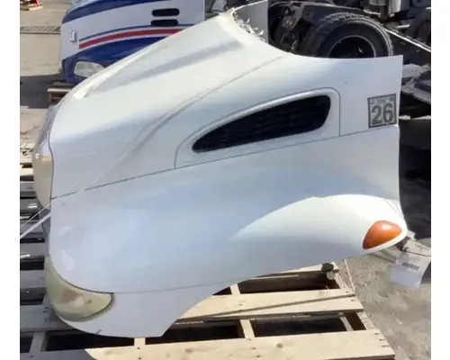 INTERNATIONAL 4200 Hood