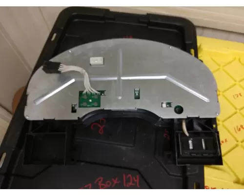 INTERNATIONAL 4200 Instrument Cluster