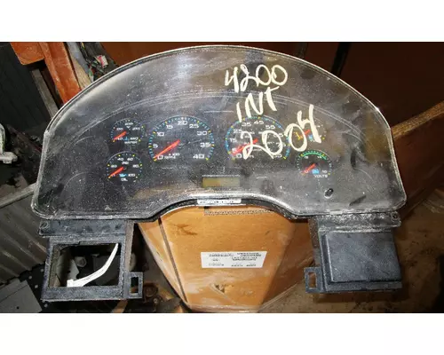 INTERNATIONAL 4200 Instrument Cluster