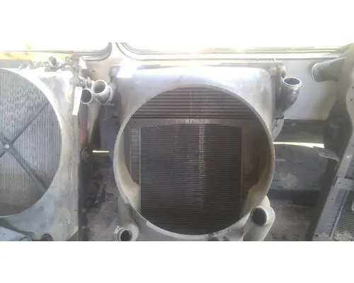 INTERNATIONAL 4200 Intercooler