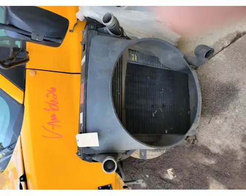 INTERNATIONAL 4200 Intercooler