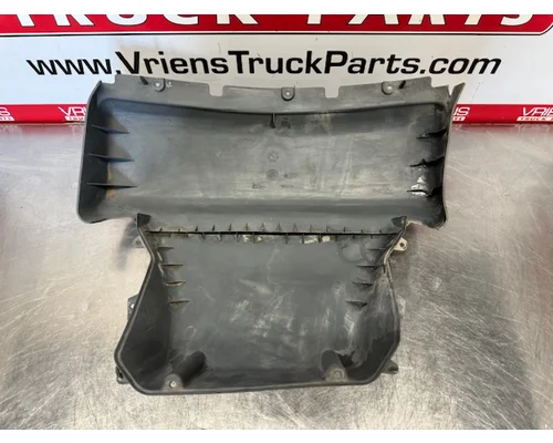INTERNATIONAL 4200 Interior Parts, Misc.