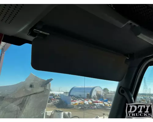 INTERNATIONAL 4200 Interior Sun Visor