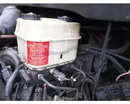 INTERNATIONAL 4200 Power Brake Booster