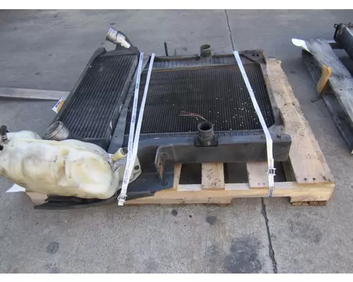 INTERNATIONAL 4200 RADIATOR ASSEMBLY