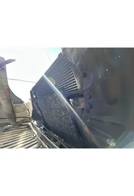 INTERNATIONAL 4200 Radiator