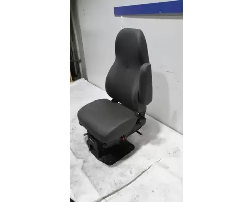 INTERNATIONAL 4200 Seat, Front