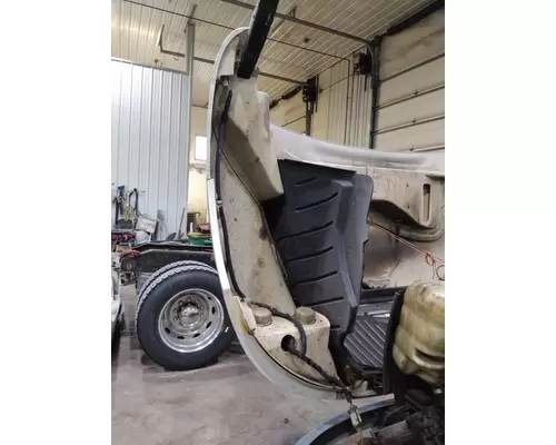 INTERNATIONAL 4300 2002-2009 HOOD