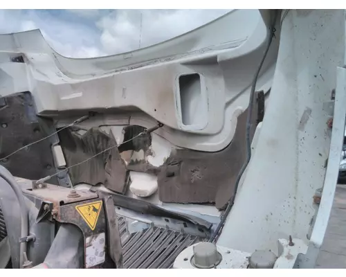 INTERNATIONAL 4300 2002-2009 HOOD