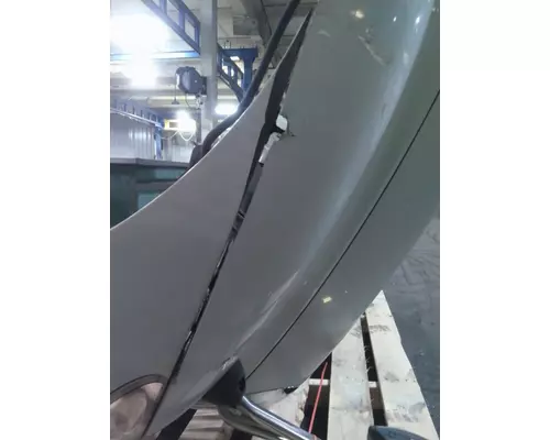 INTERNATIONAL 4300 2002-2009 HOOD