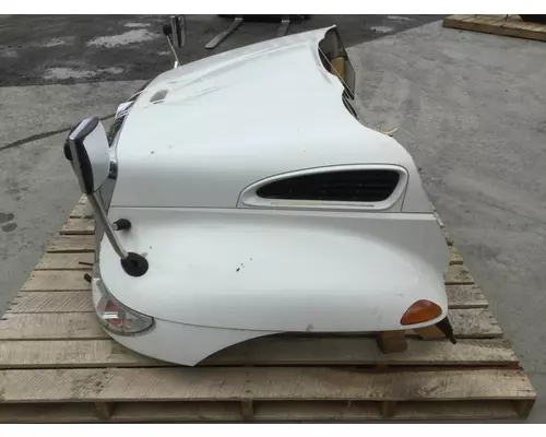 INTERNATIONAL 4300 2002-2019 HOOD