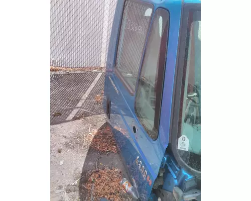 INTERNATIONAL 4300 2002-2020 DOOR ASSEMBLY, FRONT