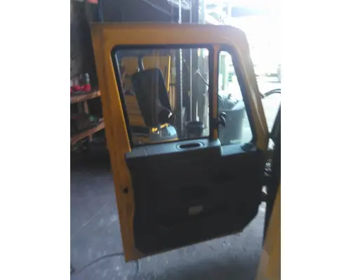 INTERNATIONAL 4300 2002-2020 DOOR ASSEMBLY, FRONT